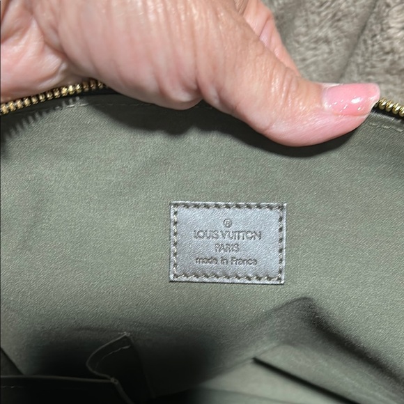 Louis Vuitton Green Satchel with Quilted Design/with Wallet - Picture 10 of 16